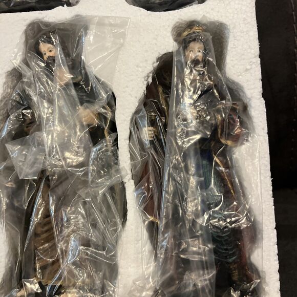 11 Piece Christmas Nativity Scene- NEW - Picture 2 of 4